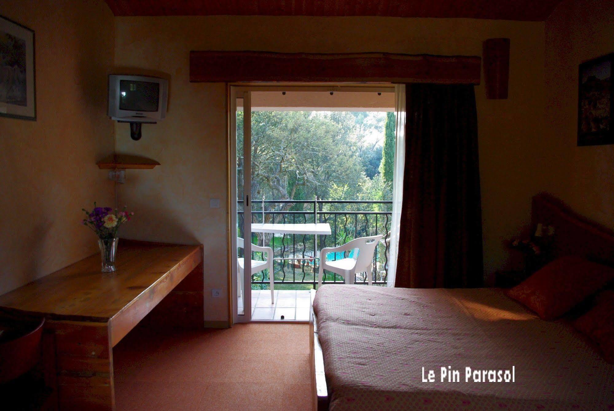 Les Chambres D'Hotes Au Bois Fleuri Roquebrune-sur-Argens Exterior foto